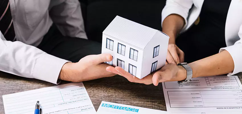 How We Determine Your Sell House for Cash Offer in Floral Park, New York?